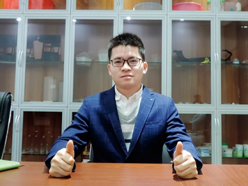 寶捷二板大型注塑機(jī) 蓄力已久 強(qiáng)勢來襲